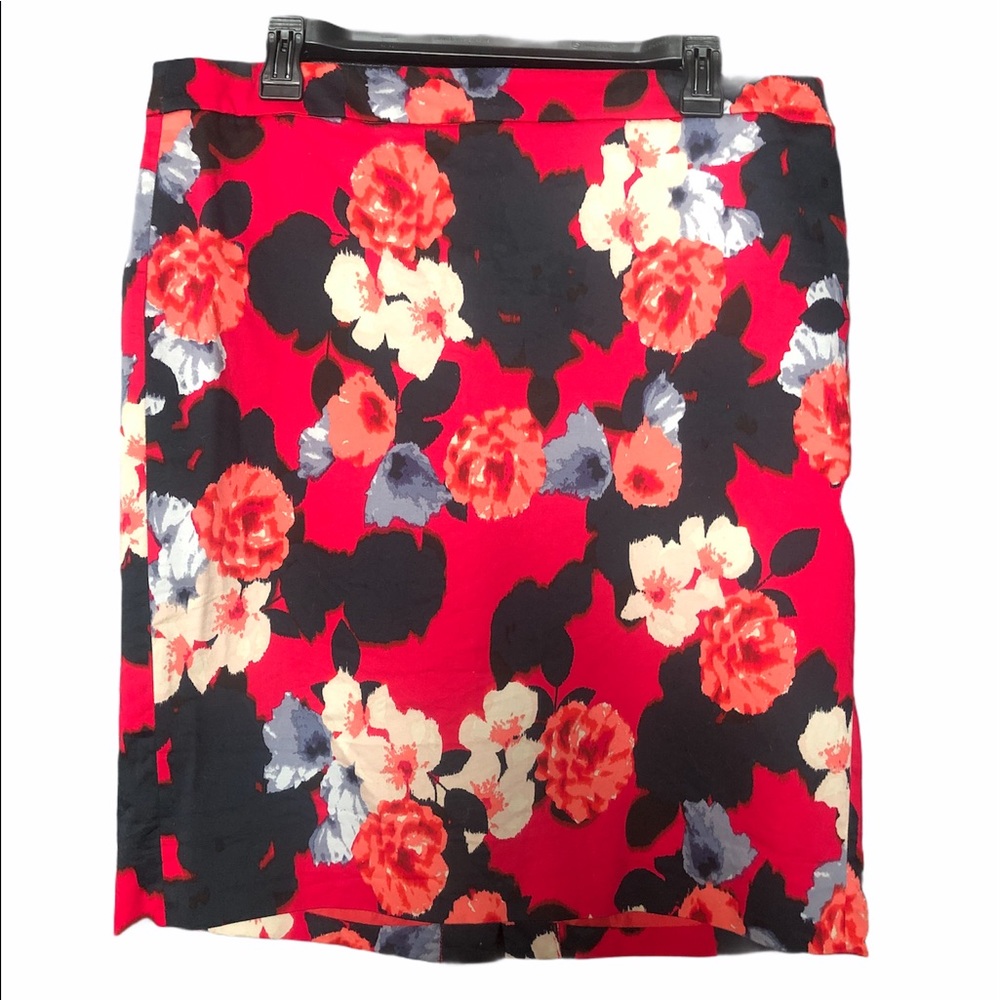 Like new J. Crew floral pencil skirt